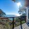 Seaflower Cove: Spacious 4bd waterfront retreat - Gualala