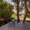 LUX Treehouse on Private Lake next to Lake Conroe with Game room, Paddleboards, Lake Views, and more! - مونتغومري