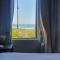 Beachfront 3-bedroom with Robben Island views - 开普敦