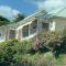 Zabana Lodge, dans un jardin tropical avec piscine