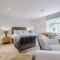 Rock Mill - Stunning Studio Apartment