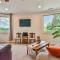 Skytop Chalet Pet Friendly, Hot Tub and Views - بلاك ماونتن