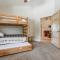Skytop Chalet Pet Friendly, Hot Tub and Views - بلاك ماونتن