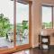 Skytop Chalet Pet Friendly, Hot Tub and Views