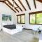 Photo Perfect-Beachfront 2 Bedroom-Infinity Pool