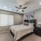 Beautiful 5BR, 3.5BA Home - Community Pool/Fitness - 吉尔伯特