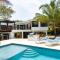 The Slow Loris 3 Bedroom Villa - Placencia