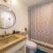 Lake Views, Pet-Friendly Cabin with Hot-Tub in King's Beach - Kings Beach