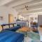 Lake Views, Pet-Friendly Cabin with Hot-Tub in Kings Beach