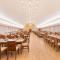Araliya Red - Budget friendly Hotel- Where you find stunning 360 panoramic view of Nuwara Eliya
