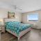 Blue Mist Villas Unit 201 offers King Bed Suite and Beach front Balcony in Cherry Grove - 默特尔比奇