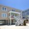 Annual Tradition Cherry Grove - Oceanfront Home with Pool Game Room Elevator - 默特尔比奇