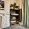 HNFC Stays - Spacious house w/ all essentials - 3b