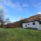 Lapwing Lodge with loch and mountain view - Crianlarich