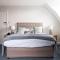 Three Salmons Hotel