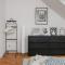 ROY 2 bdr Apartment with Prague Castle View, Parking & AC - Praha
