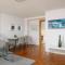 ROY 2 bdr Apartment with Prague Castle View, Parking & AC - Praha
