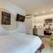 1 Mi to Downtown Sacramento WFH-Friendly Studio!