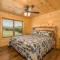 Happy Hideout, country livin with great mountain views, hot tub, arcades, fire pit, pets ok with fee