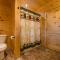 Sweet Mountain Memories Relax affordably cozy cabin with hot tub, game room, and mountain views!