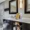 Elegant Saratoga Springs Stay Walk to Town, Track