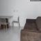 Casa mobiliada de 2 suítes na R São Lázaro 2367 - 2370 - Jardim Gonzaga