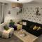 Cosy Home Next To Disneyland & Train