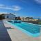 Luxury Ocean View Villa with Backyard Pool - Discovery Bay