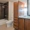 16th FL Bold CozySuites with pool, gym #2