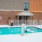 Holiday Inn Express Hotel & Suites Hope Mills-Fayetteville Airport by IHG