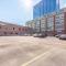 McCormick Place Modern 2BR Loft in Downtown Chicago Michigan Avenue with Optional Parking Near Soldier Field