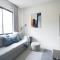 Modern 4 Bedroom House I Close to Malls I Swimming Pool I Maximum 12 Guests I by Bleuspace