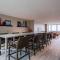 26th FL Bold CozySuites with pool, gym
