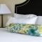 CozySuites TWO Classy 2BR Condo on Elm St - دالاس