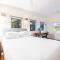Delightful 4-Bed Home near Centennial Park