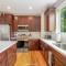 Spacious 3 Bed House near MD Anderson with Free Parking & Wi-Fi