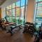 Delightful 2BR Apt Near Airport