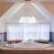 Stay On The Cape Vacation Rentals : Large Family Home With Pool Come Enjoy The Cape