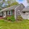 Stay On The Cape Vacation Rentals: Gorgeous 4 Bedroom 4 Minutes to Beach Swan Pond