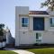 2BD/2BA Apartment in DT ALhambra