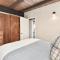 West Newport Duplex on the Sand with Patio-Sleeps 12 - Newport Beach