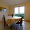 Appartement spacieux avec rooftop et garages privés à 3 min de la gare dÉpernon - FR-1-581-129