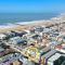7 Bedroom Duplex Home with Rooftop & Peek-A-Boo Ocean View - شاطئ نيوبورت