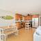 7 Bedroom Duplex Home with Rooftop & Peek-A-Boo Ocean View - شاطئ نيوبورت