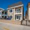Newport Paradise - Oceanfront Home by the Pier