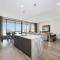 True Luxury Living in Fashion Island with Elevator and Ocean Views - شاطئ نيوبورت