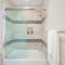 True Luxury Living in Fashion Island with Elevator and Ocean Views - شاطئ نيوبورت