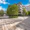 True Luxury Living in Fashion Island with Elevator and Ocean Views - شاطئ نيوبورت