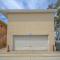 2 Bedroom Upstairs Apt 1 block from the beach! - Newport Beach