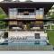 Odyssey Villa, 3 bedrooms with Pool!